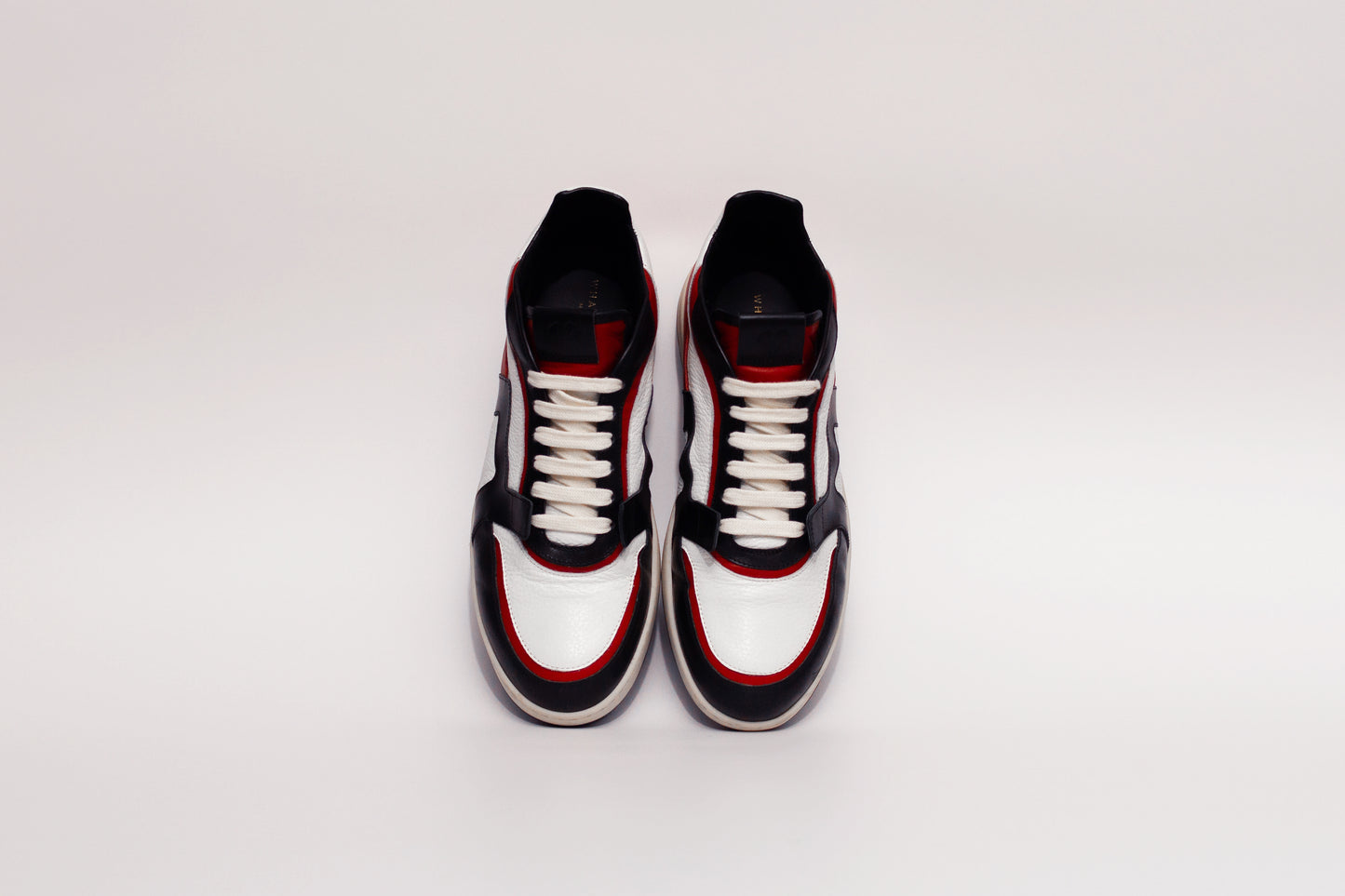 
                  
                    Sixth Sample 'Suros'
                  
                